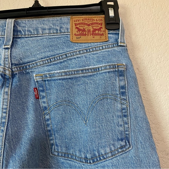 Levi's 501s Skinny Raw Hem Size 30 - Picture 3 of 11